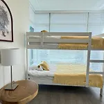 Large Central Downtown Condo, Cbd 3 Bedrooms