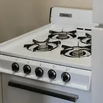 Chic 2Br Condo In West End Downtown With Parking
