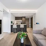 Chic & Modern Retreat The Heart Of Dt Vancouver