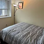 Charming 2-Bd Suite Private Entrance In Vancouver