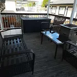 Modern Comfort- Furnished 3-Bedroom Oasis In Vibrant Vancouver
