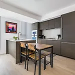 Skyline Retreat 2Br Condo Stunning City Views
