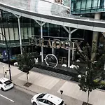 Paradox Hotel Vancouver