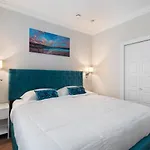 Central Main Street Home Minutes From Qe Park