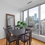 Central Downtown Highrise Condo