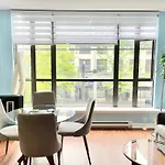 Downtown 1Br Condo At Granville Strip Near English Bay