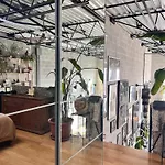 Elevated, Eclectic 2 Bedroom Loft In Vancouver