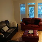 Ultimate Urban Living: Trendy 2Br Townhouse In Downtown Vancouver