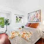 Coal Harbour Gem Stunning 2 Bedroom Townhouse With Ocean Views