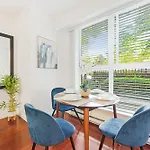 Coal Harbour Gem Stunning 2 Bedroom Townhouse With Ocean Views
