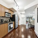 Luxury 2 Bedroom Townhouse In Yaletown Modern Elegance And Prime Location