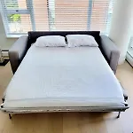 Beautiful 1 Bedroom In The Heart Of Downtown: Parking, Pool & Gym