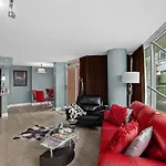 Gorgeous City Oasis In The Heart Of Downtown - A Rare Find!