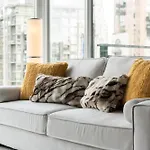 Elegant Two Bedroom Retreat Breathtaking Ocean And Skyline Views