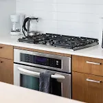 Elegant Two Bedroom Retreat Breathtaking Ocean And Skyline Views