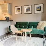 Private Cambie Village Suite Min Downtown And Skytrain