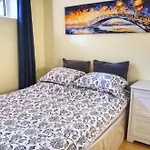 Calm, Cozy, Urban, Family-Friendly Stay