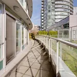 Central Chic City Stay
