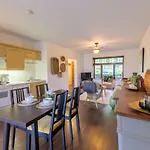 Charming 1 Bdrm View Suite