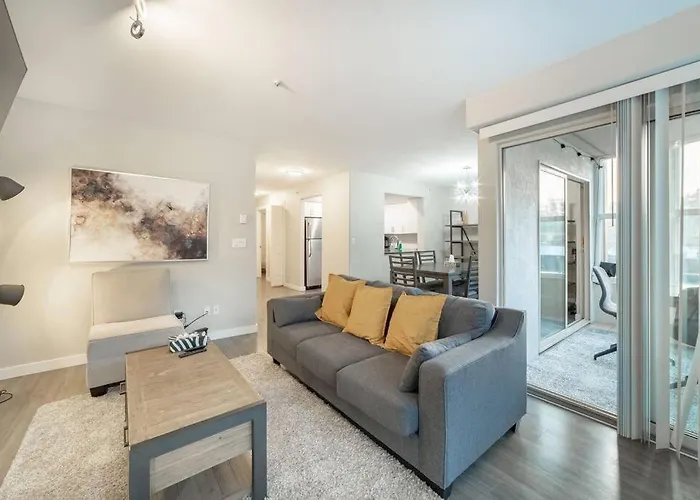 2-Bdr 2-Bath I 1100 Sq.Ft I Walking Distance To Granville Island