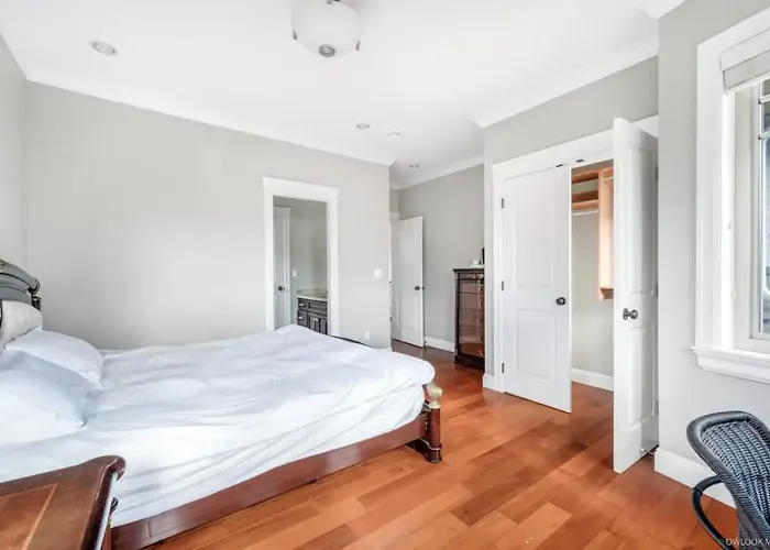 Ski Lover\'S Suite In Vancouver
