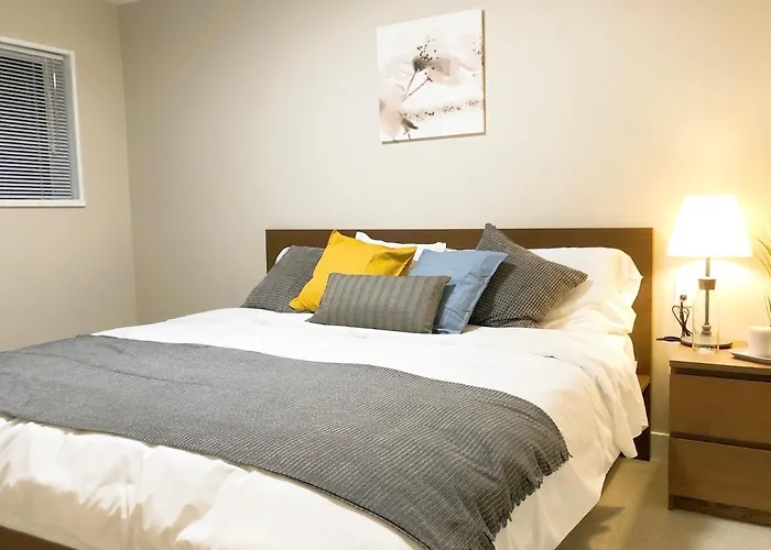 Vancouver West Luxury Suite