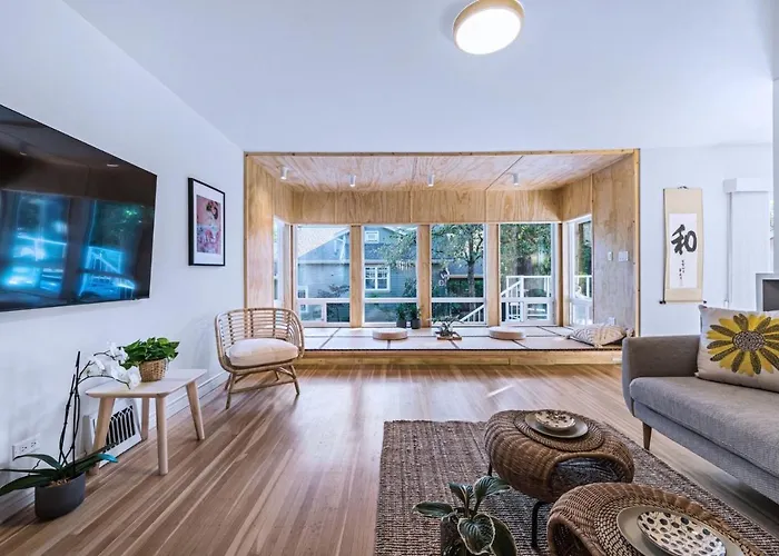 Three-Tree Villa-Central Location