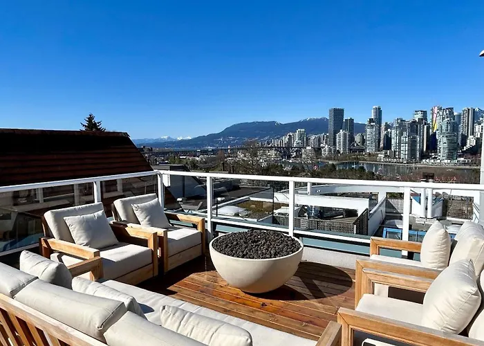 Stunning Views Penthouse Suite