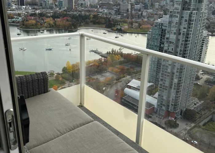 Beautiful 1 Bedroom Condo In Yaletown