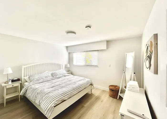 Cozy 3Br Holiday Retreat 2 Free Parking Ac King Bd