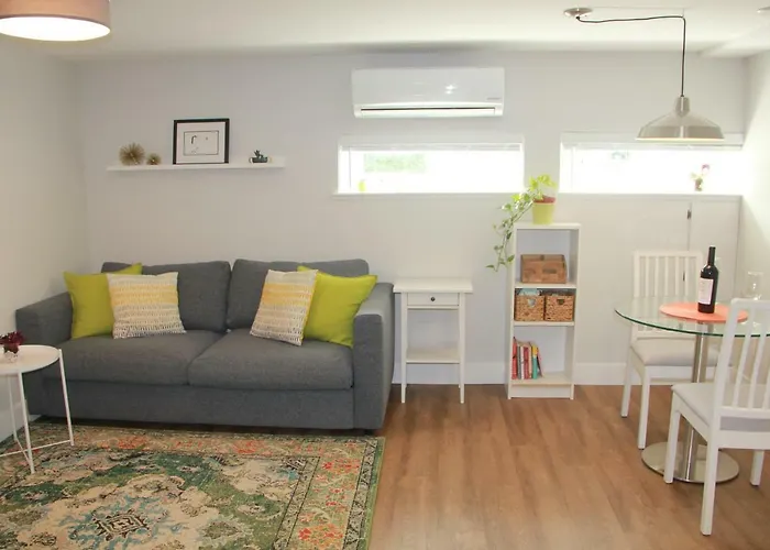 Hiddengem-Private Modern Home On Trendy Main St