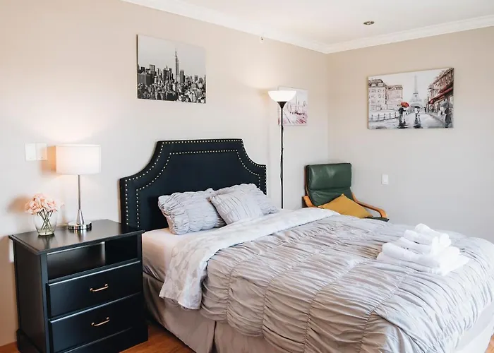 Cozy Room In Vancouver