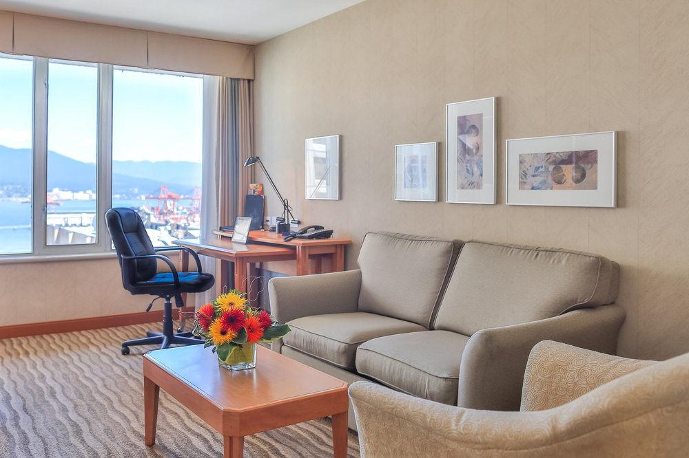Delta By Marriott Downtown 4*
