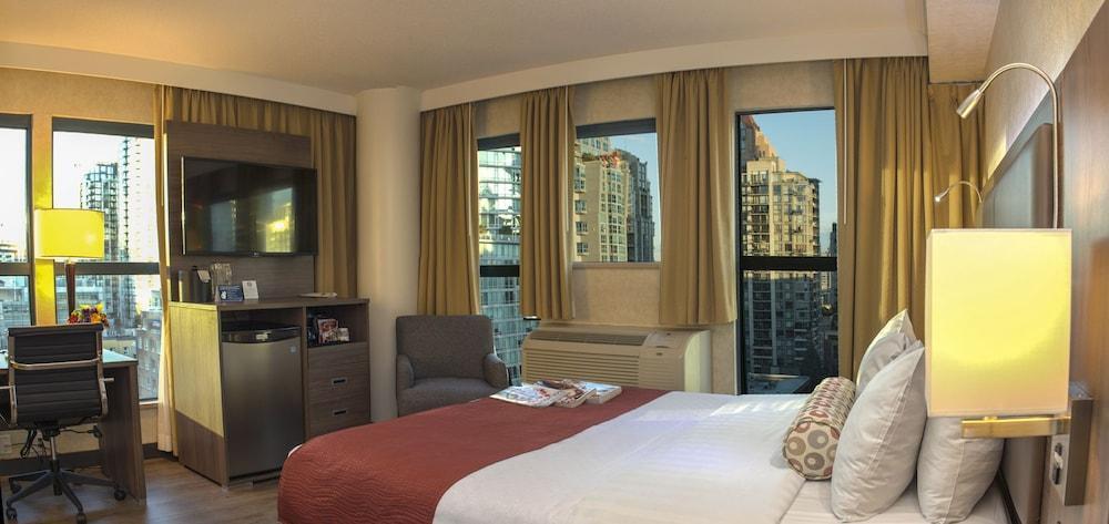 Grand Park & Downtown Vancouver, Ascend Collection Vancouver