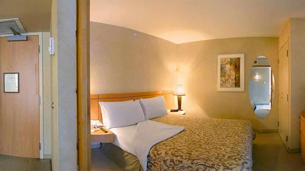 Hotel Delta By Marriott Downtown