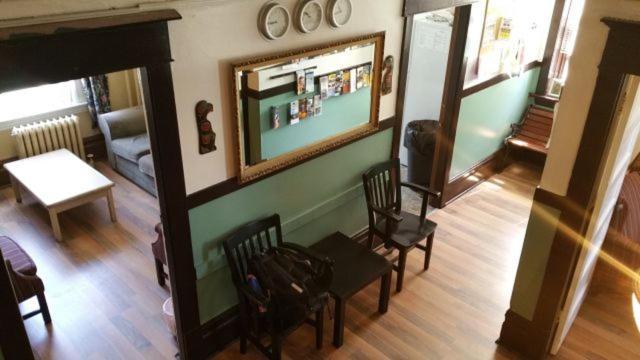 Main St Hostel *