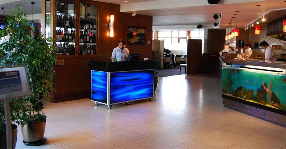 Hotel Granville Island 3*