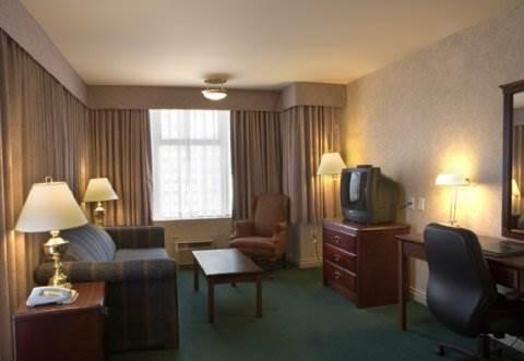 Sandman Downtown Hotel 3*