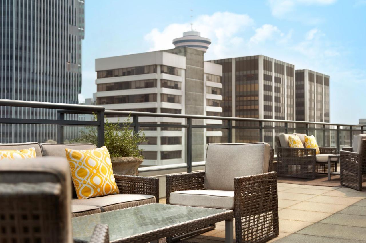 Le Soleil By Executive Hotel Vancouver