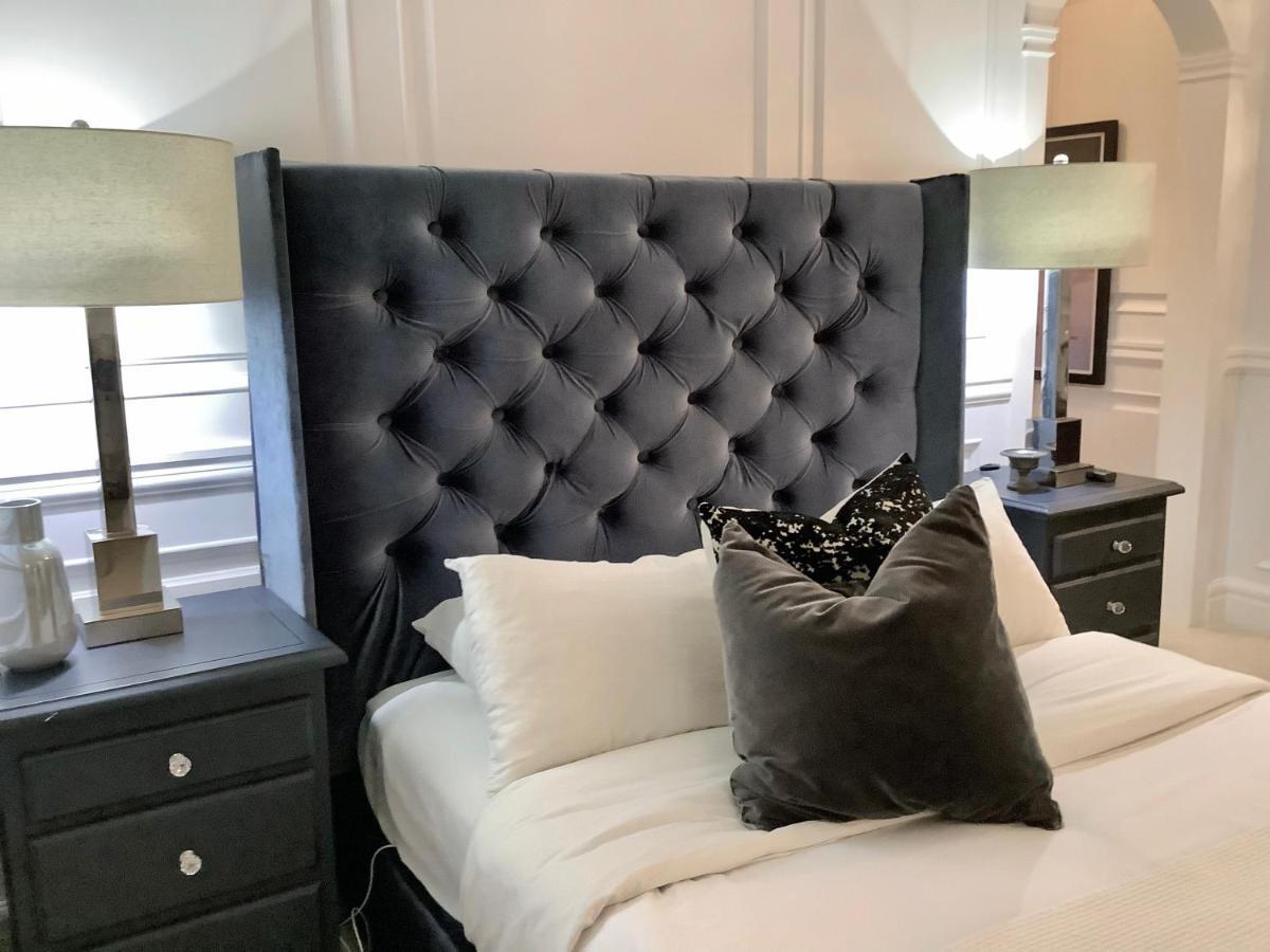 Suite Smart Shaughnessy *