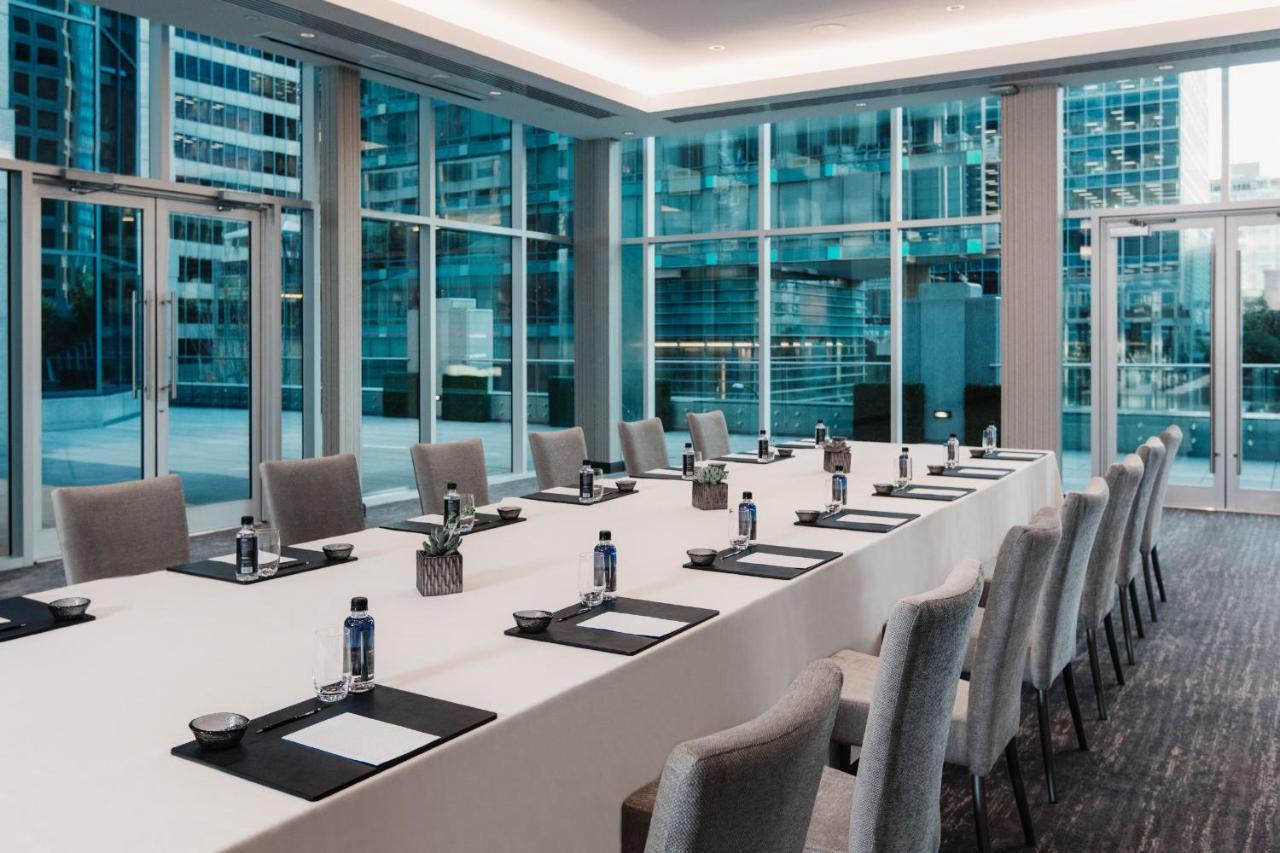 Hotel Paradox Hotel Vancouver 4*