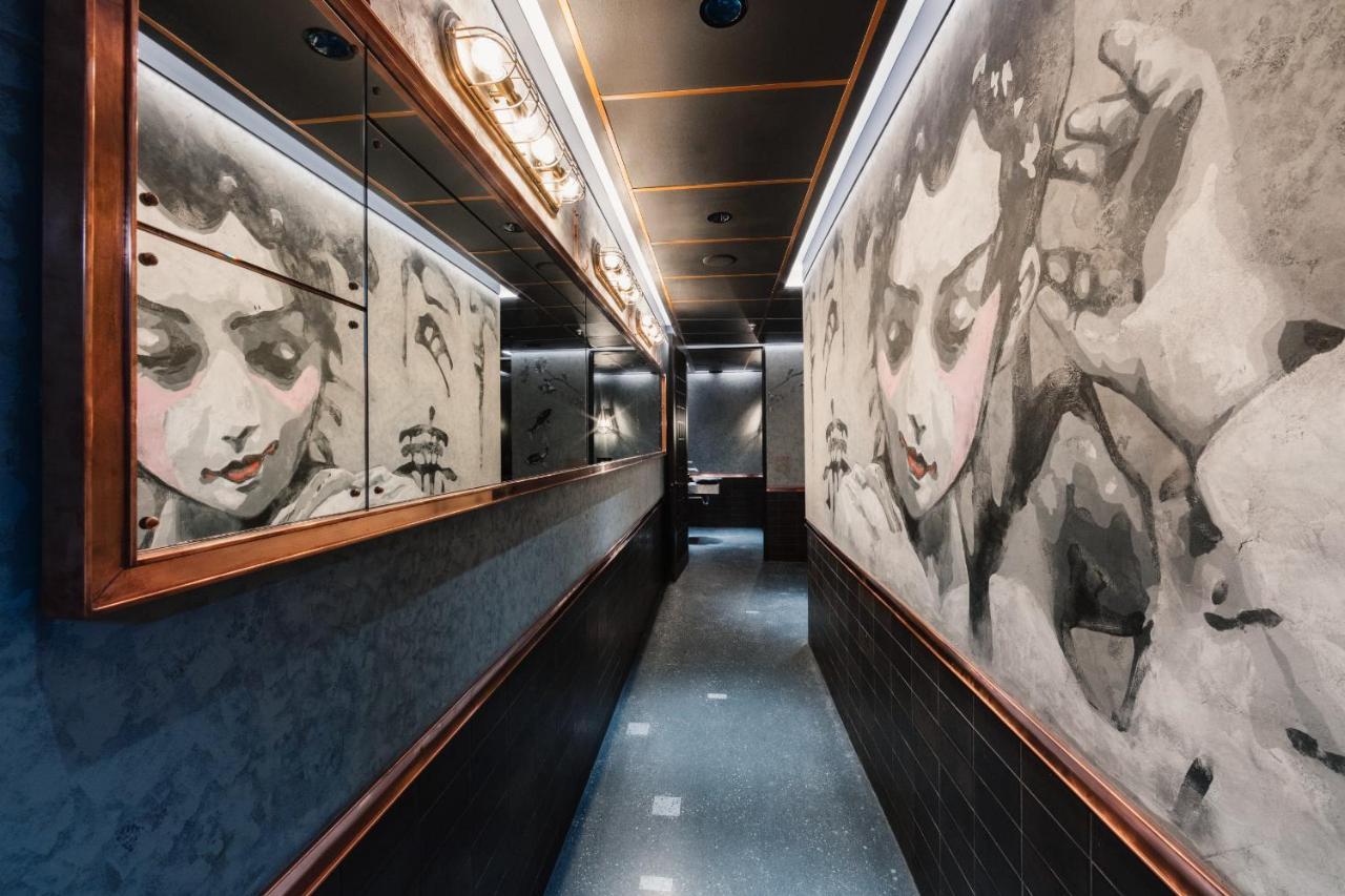 Hotel Paradox Hotel Vancouver 4*