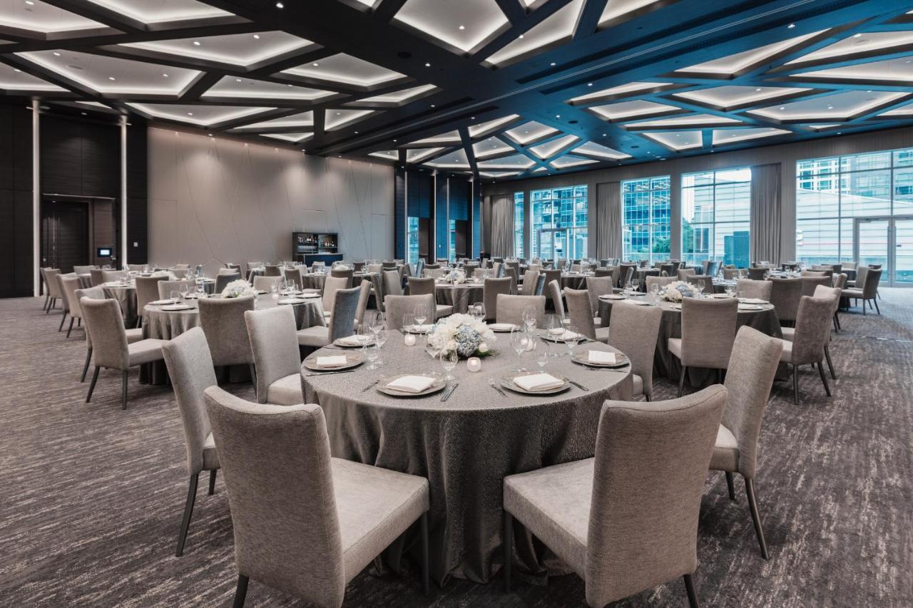 Paradox Hotel Vancouver 4*