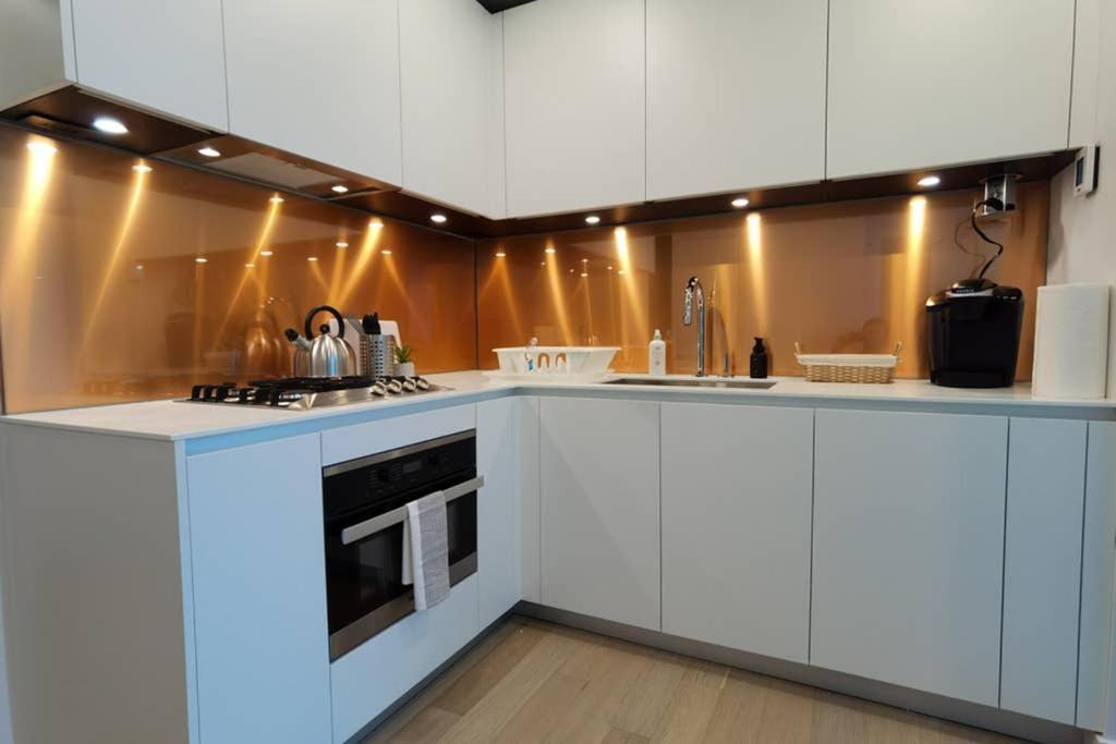 Luxury 1br With Great View In Downtown *