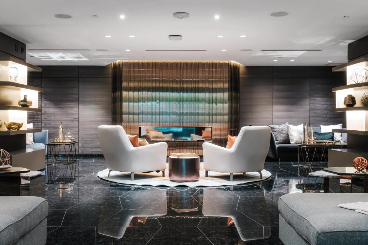 Paradox Hotel Vancouver Hotel 4*