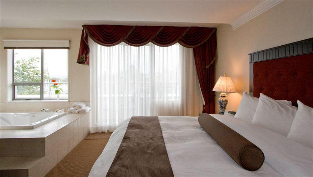 Hotel Granville Island