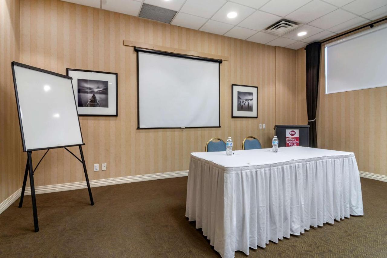 Hotel Western Airport 3*