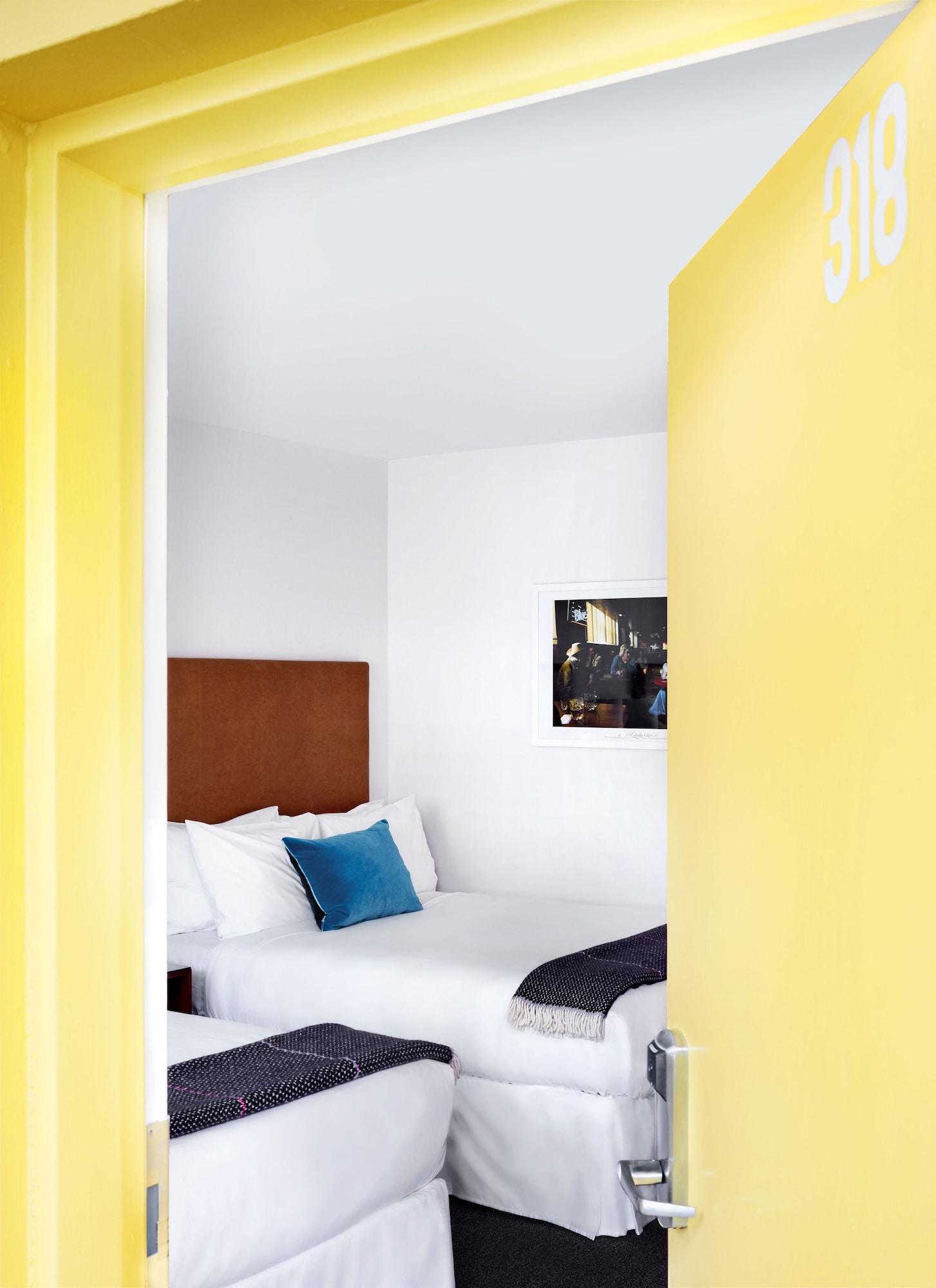 The Burrard Hotel 3*