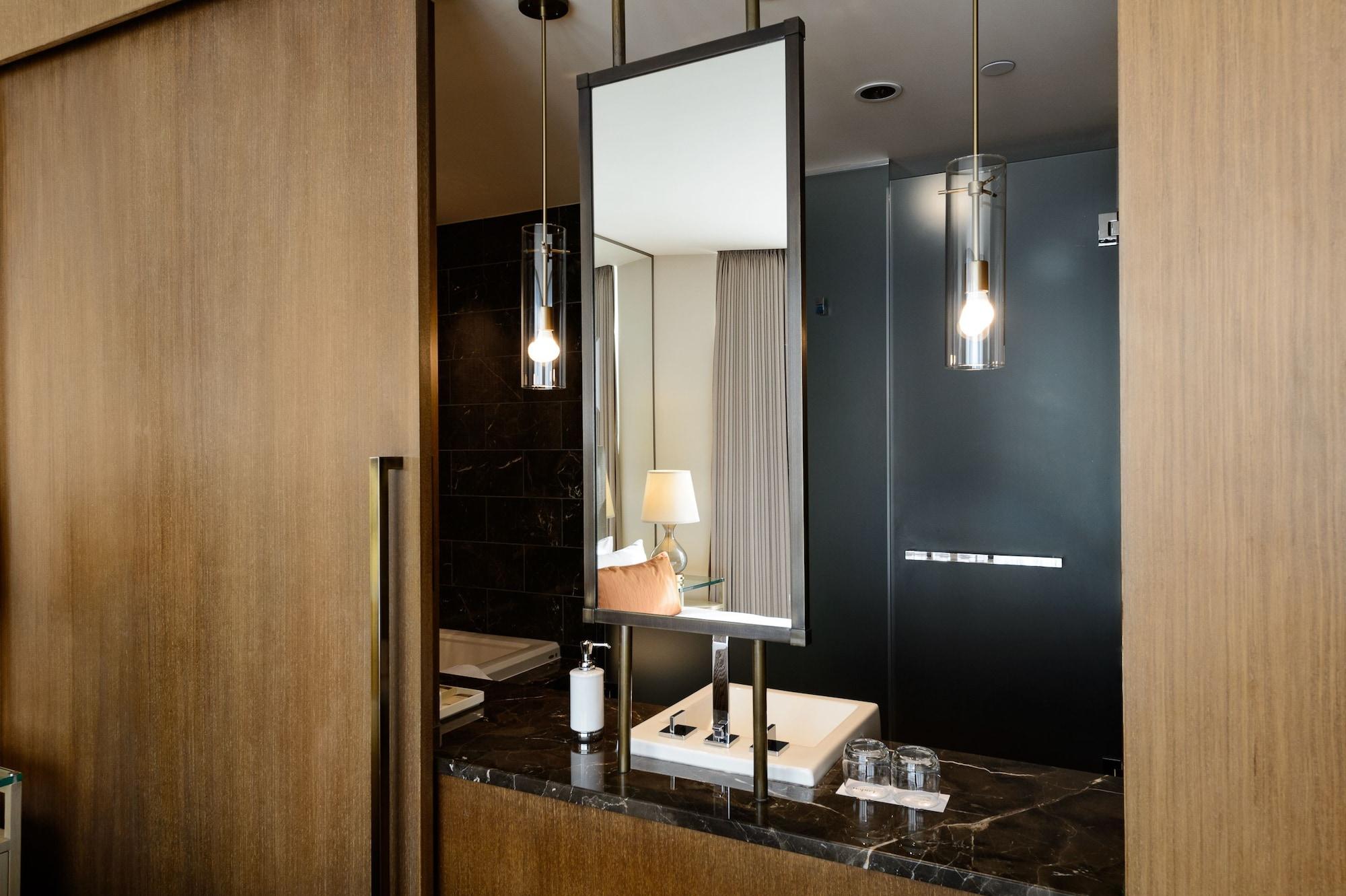 Hotel Loden Vancouver