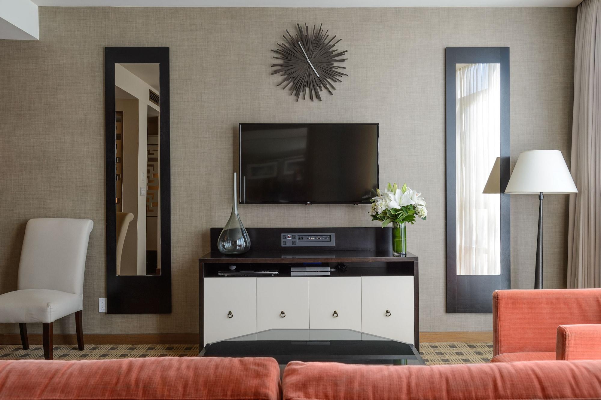 Loden 5* Vancouver